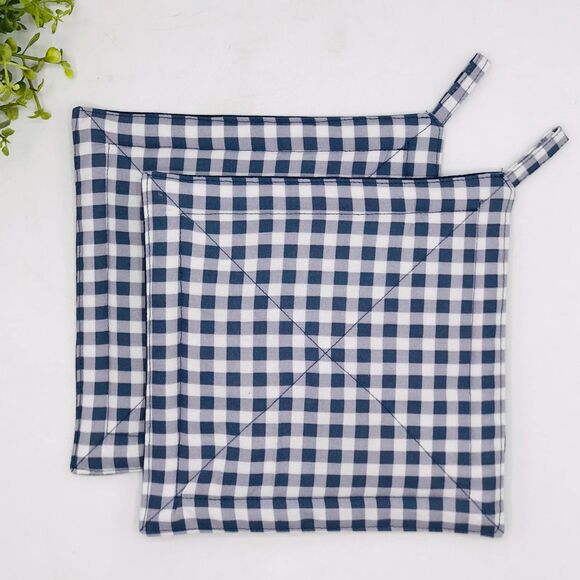 2 Square Potholders,  Navy Blue Gingham, Cottage Core Kitchen 7x7 Inches - Picture 6 of 6